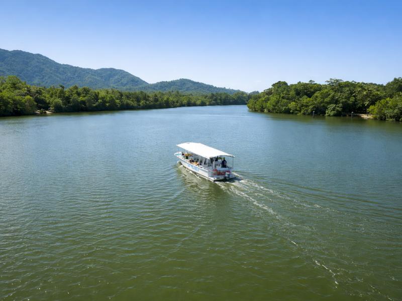 Cairns 3-Day Reef, Rainforest & Outback Adventure Tour